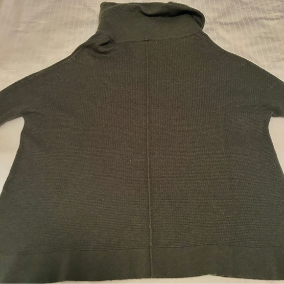 Field Flower Anthropologie Sweater Green Cowl Neck Waffle Tunic size Small - Picture 13 of 15